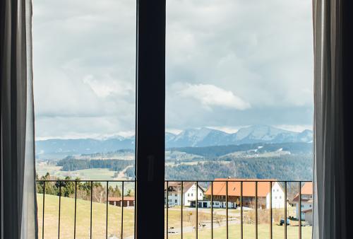 room deluxe view 3