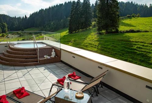 Jacuzzi, Natur, heiß, entspannen, Hotel edita, Urlaub, Bodenseenähe, Berge