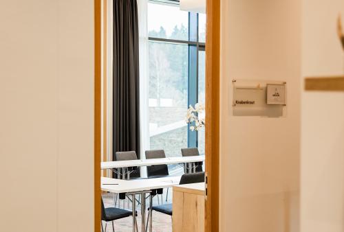 Tagungen, Konferenzen, Empfang und Kaffeepause